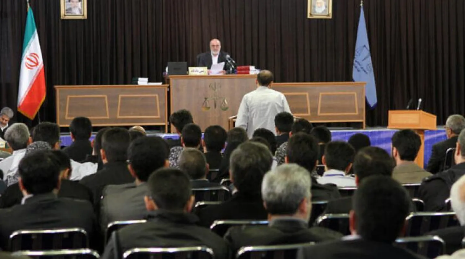 جلسة في إحدى محاكم طهران (أ.ب)