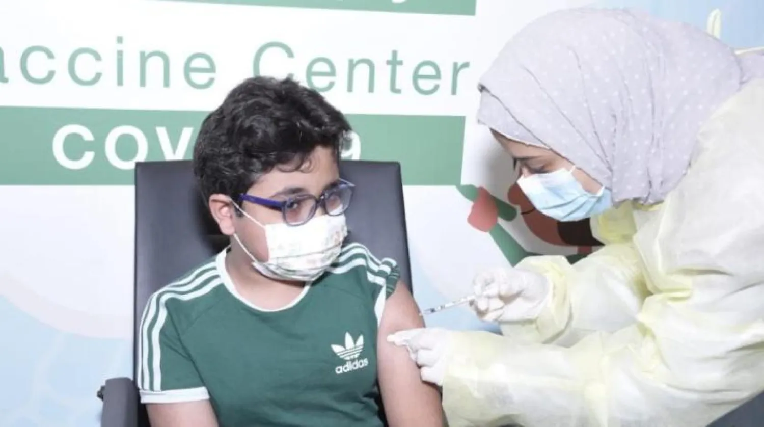 Suudi Arabistan’da koronavirüs aşısı olan ilk çocuk (Sağlık Bakanlığı)