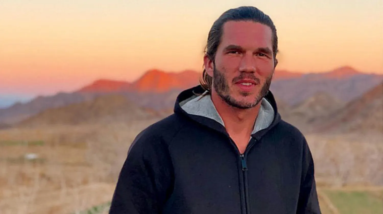 السائح الفرنسي بنجامين بيرييه في صورة نشرها محاميه سعيد دهقان على «تويتر»... (أ.ف.ب)