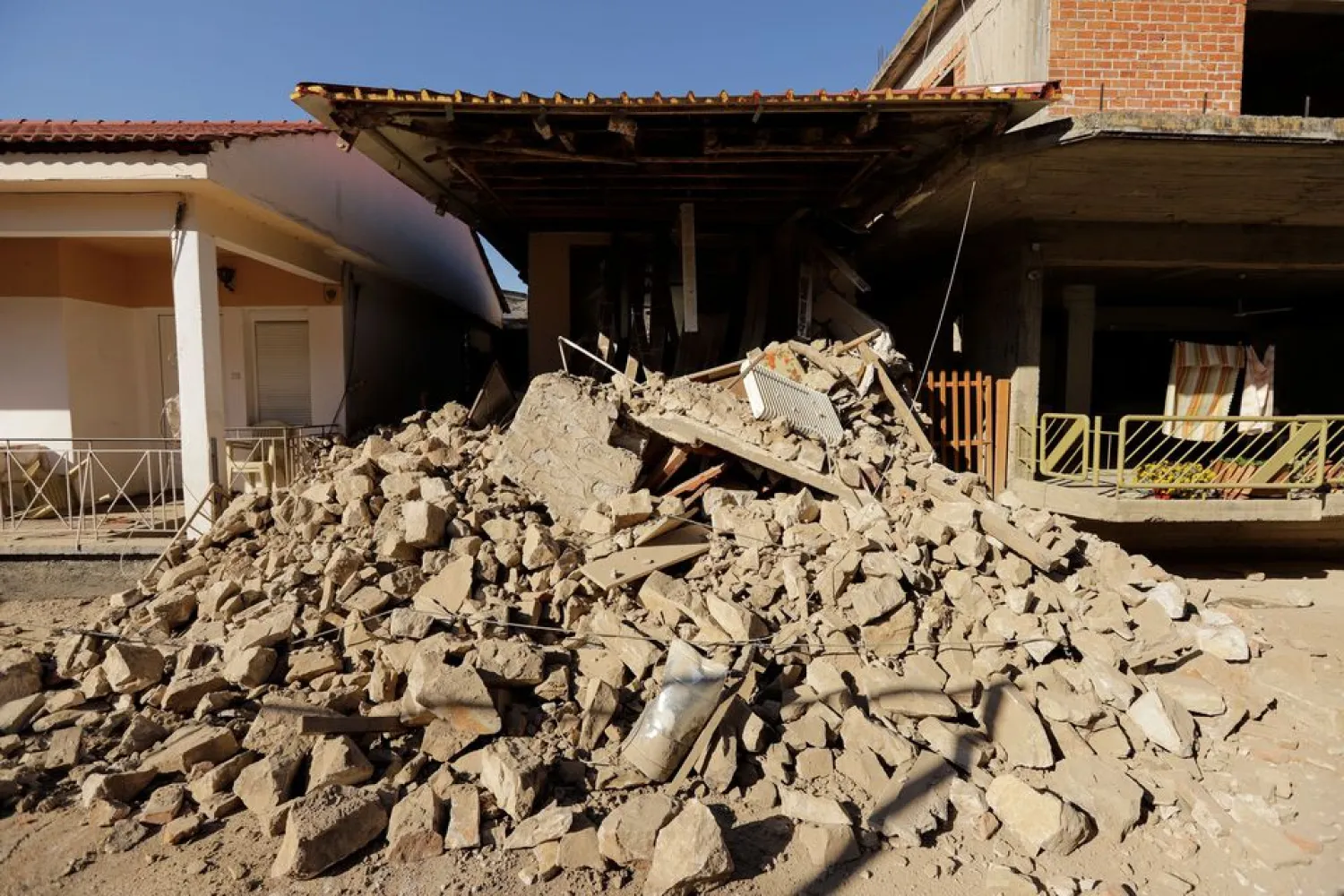 A view of a damaged house following an earthquake in the village of Damasi, in central Greece, March 3, 2021. REUTERS/Thanos Floulis