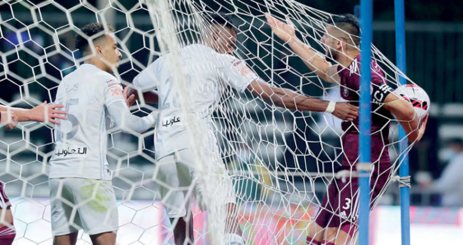 غوميز نجح في قيادة الهلال لفوز مهم على الفيصلي (تصوير: علي الظاهري)