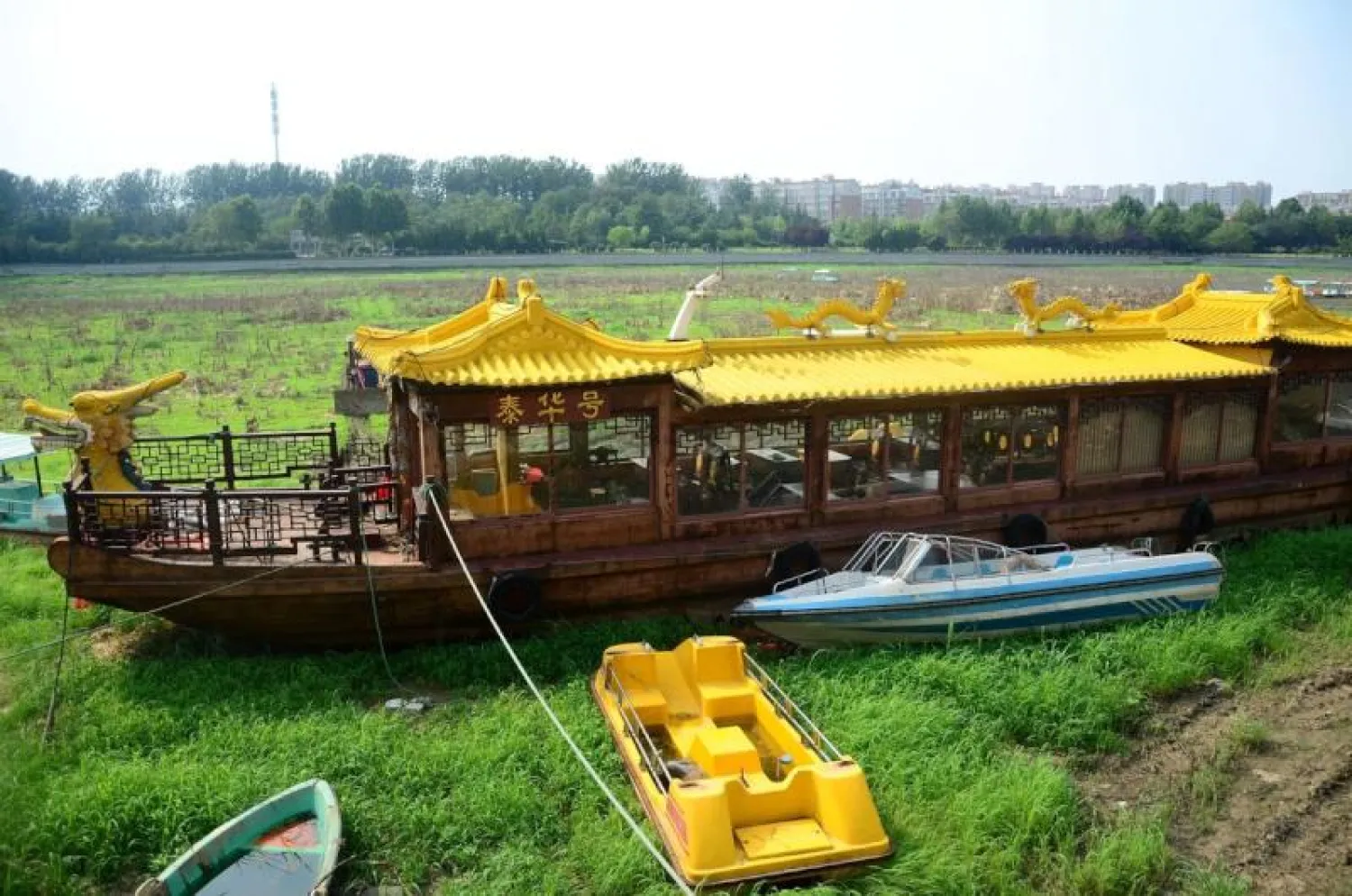 مراكب صينية (أ.ف.ب - بلومبرغ)