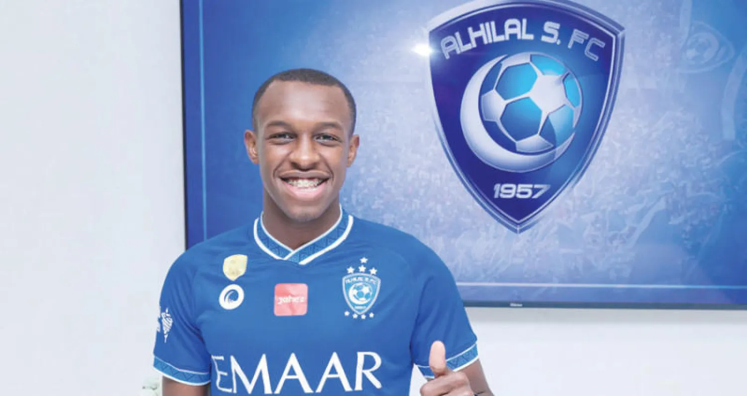 سعود عبد المجيد فاجأ  جماهير الاتحاد بالتوقيع للهلال (الشرق الأوسط)