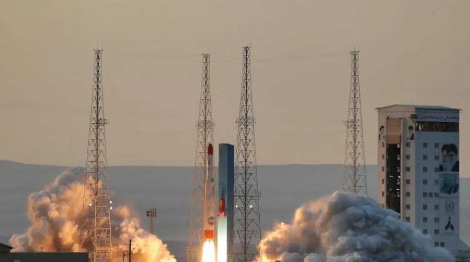 A handout picture released by Iran's Defense Ministry on December 30, 2021 shows a Simorgh (Phoenix) satellite rocket lifting off during its launch at an undisclosed location in Iran. (AFP Photos)