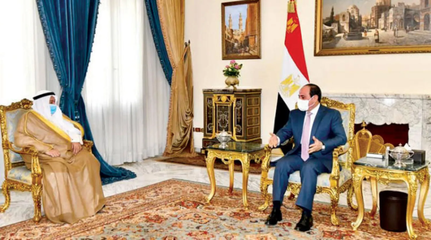 السيسي مستقبلاً سفير الكويت في القاهرة (الرئاسة المصرية)