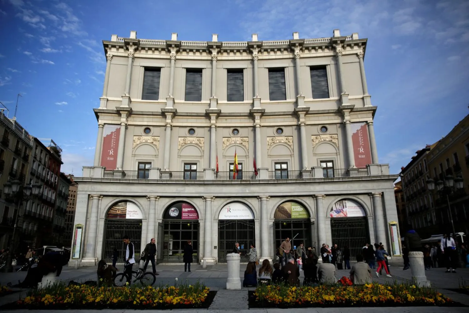 A general view shows the Teatro Real (Royal Theater), a major opera house, at Plaza de Oriente (Oriente square) in Madrid, Spain, March 25, 2016. (Reuters)