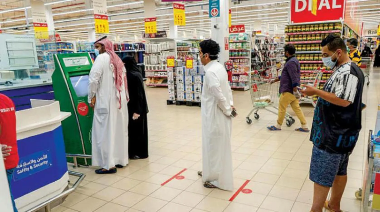 Saudi Arabia tightens health restrictions amid surge in coronavirus infections. (SPA) 

