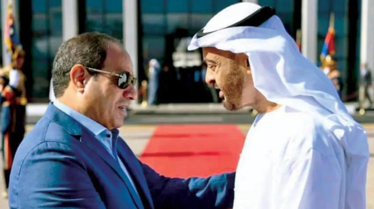 Mısır Cumhurbaşkanı Abdulfettah Sisi ve Abu Dabi Veliaht Prensi Muhammed bin Zayed Al Nahyan. (Arşiv-Mısır Cumhurbaşkanlığı)
