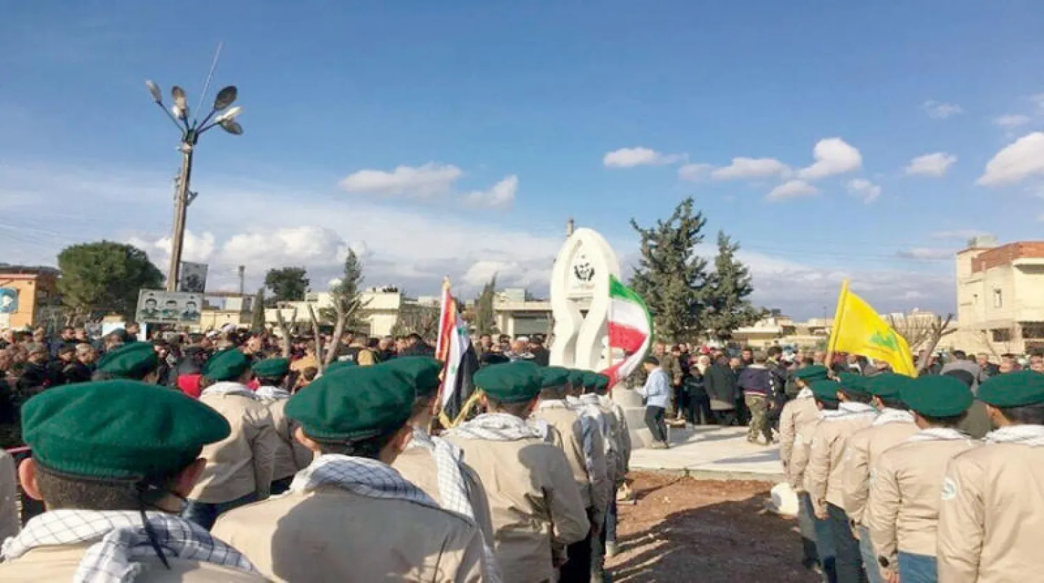 نصب تذكاري لقائد «فيلق القدس» في «الحرس» الإيراني قاسم سليماني بريف حلب أول من أمس (روسيا اليوم)