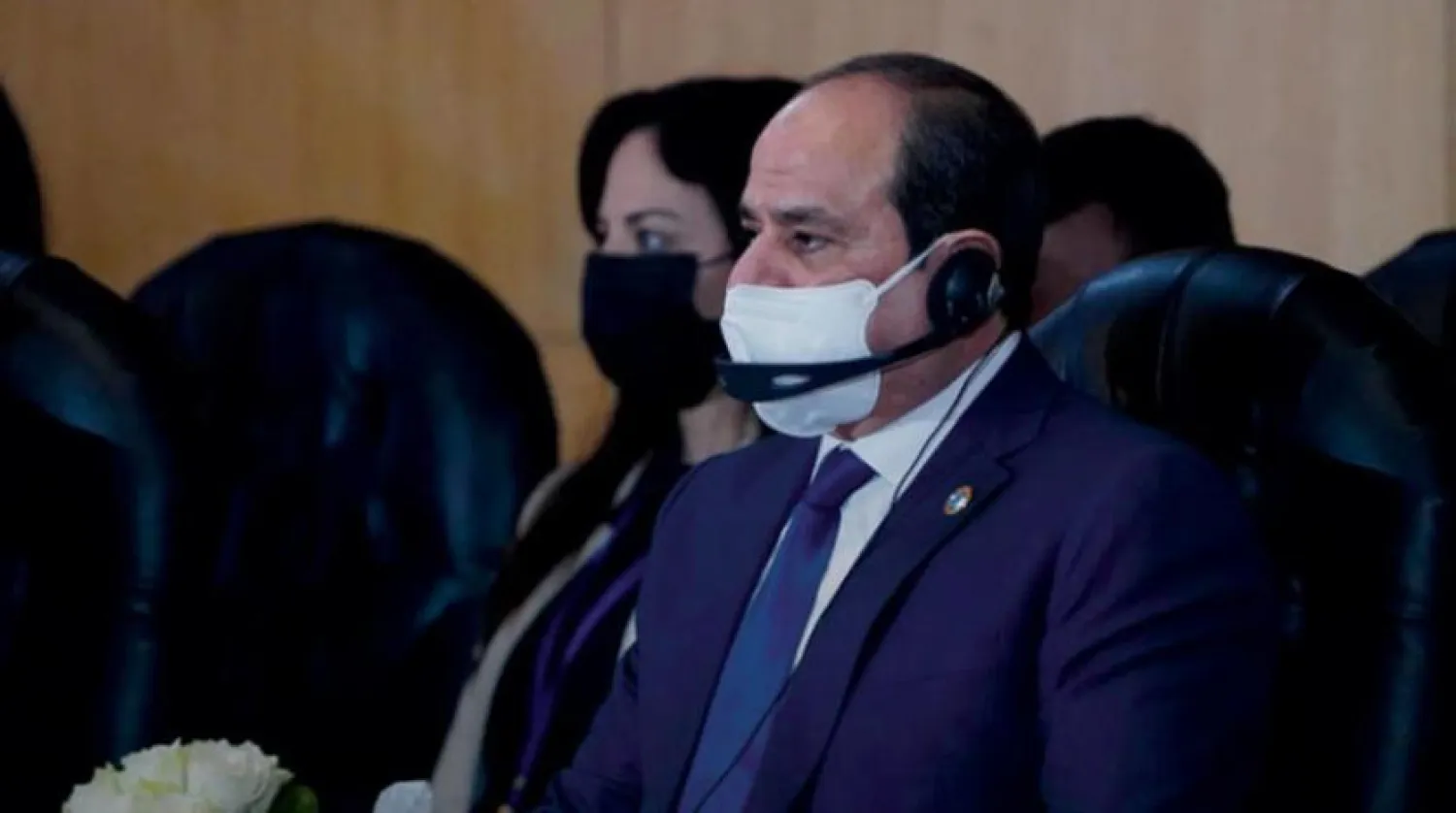 Mısır Cumhurbaşkanı Gençlik forumunda ( Forum yönetimi)