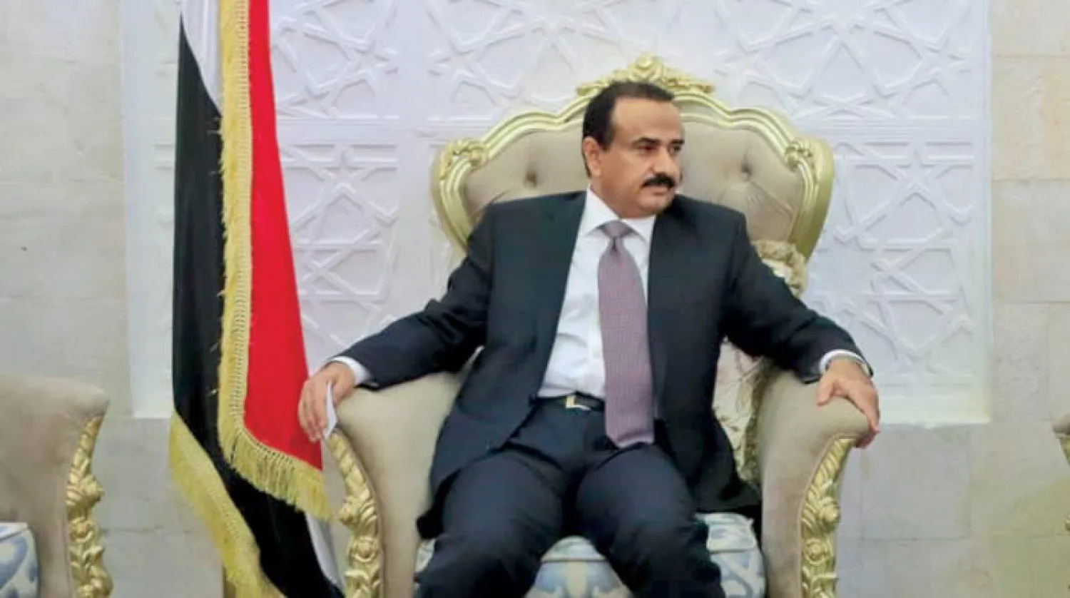 محافظ شبوة عوض العولقي