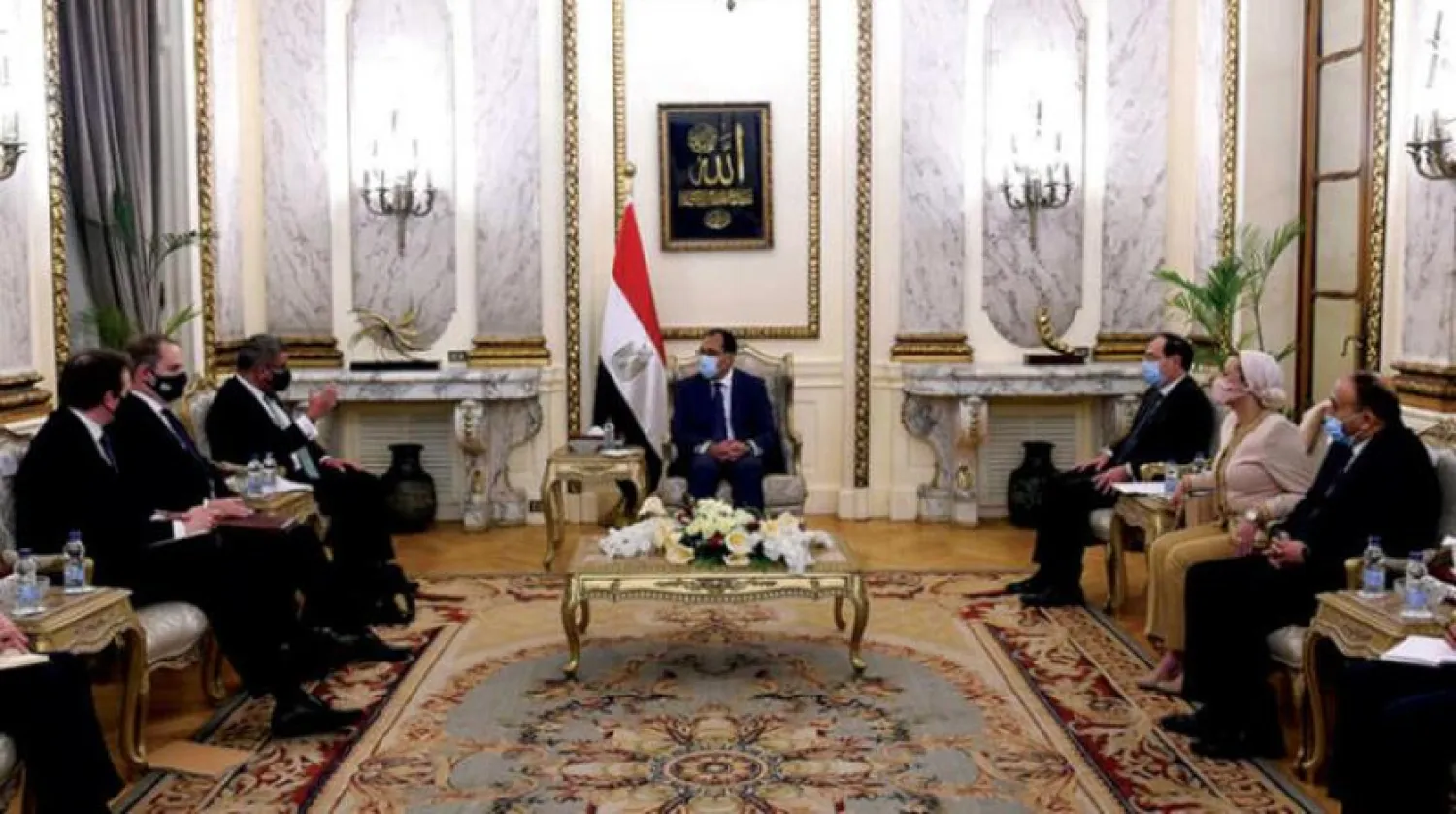 Mısır Başbakanı, çok sayıda bakanın katılımı ile, COP26’nın Başkanını ağırladı (Mısır Hükümeti)
