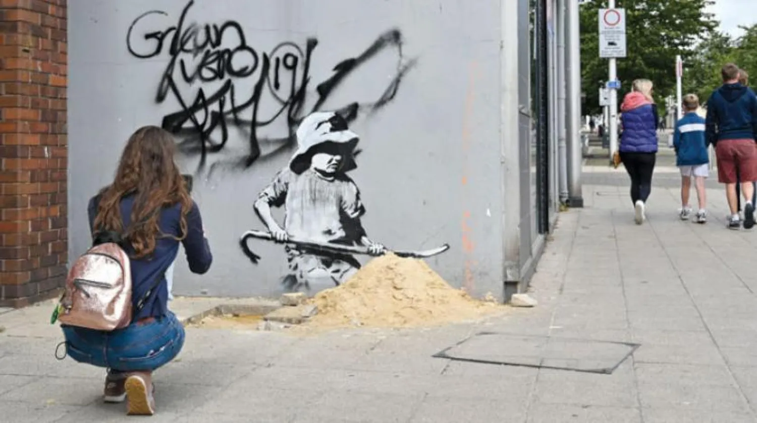 Banksy’nin İngiltere'nin Lowestoft kasabasında yaptığı duvar resmi. (Getty Images)