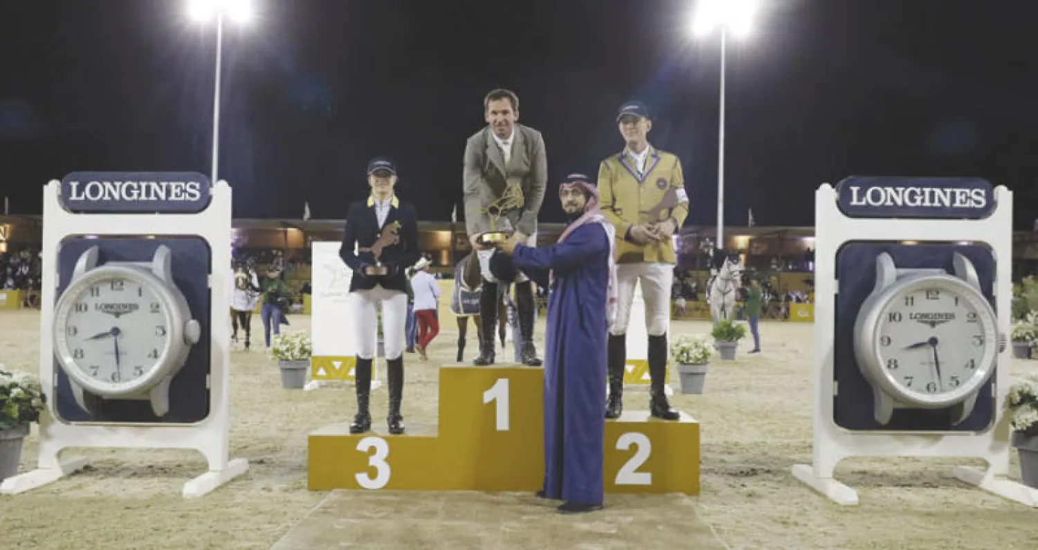 «لونجين» ترسخ الشراكات الطويلة الأمد مع «جولات الرياض» وبطولة «قفز السعودية»