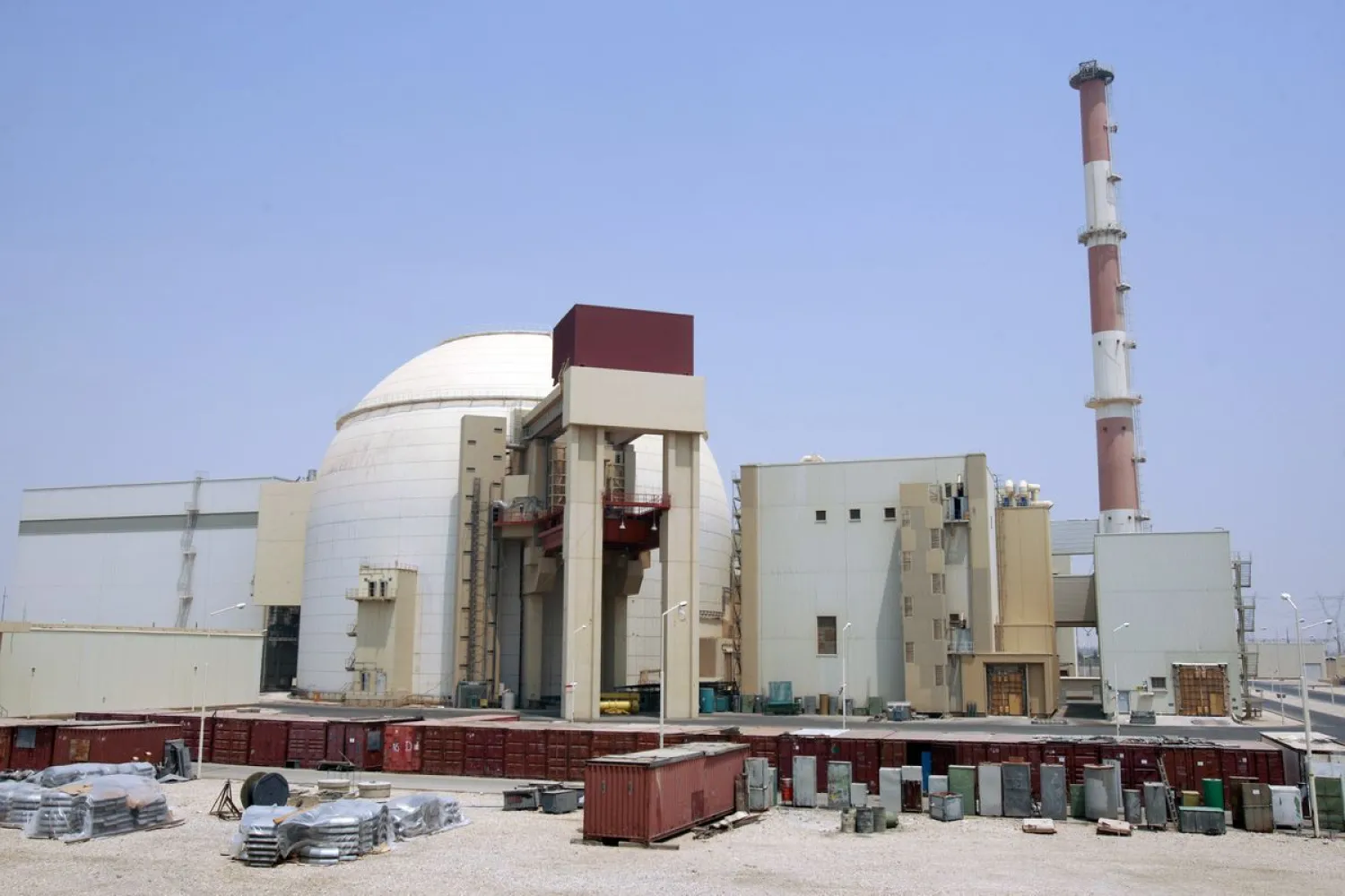 A general view of the Bushehr main nuclear reactor, 1,200 km south of Tehran, August 21, 2010. REUTERS/Raheb Homavandi