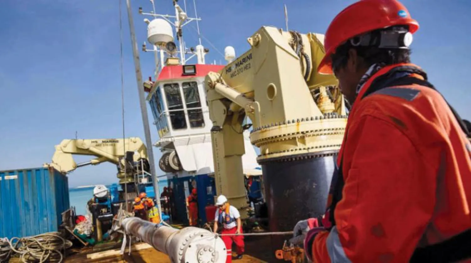 Operations at Mugharraq Port. (Asharq Al-Awsat)