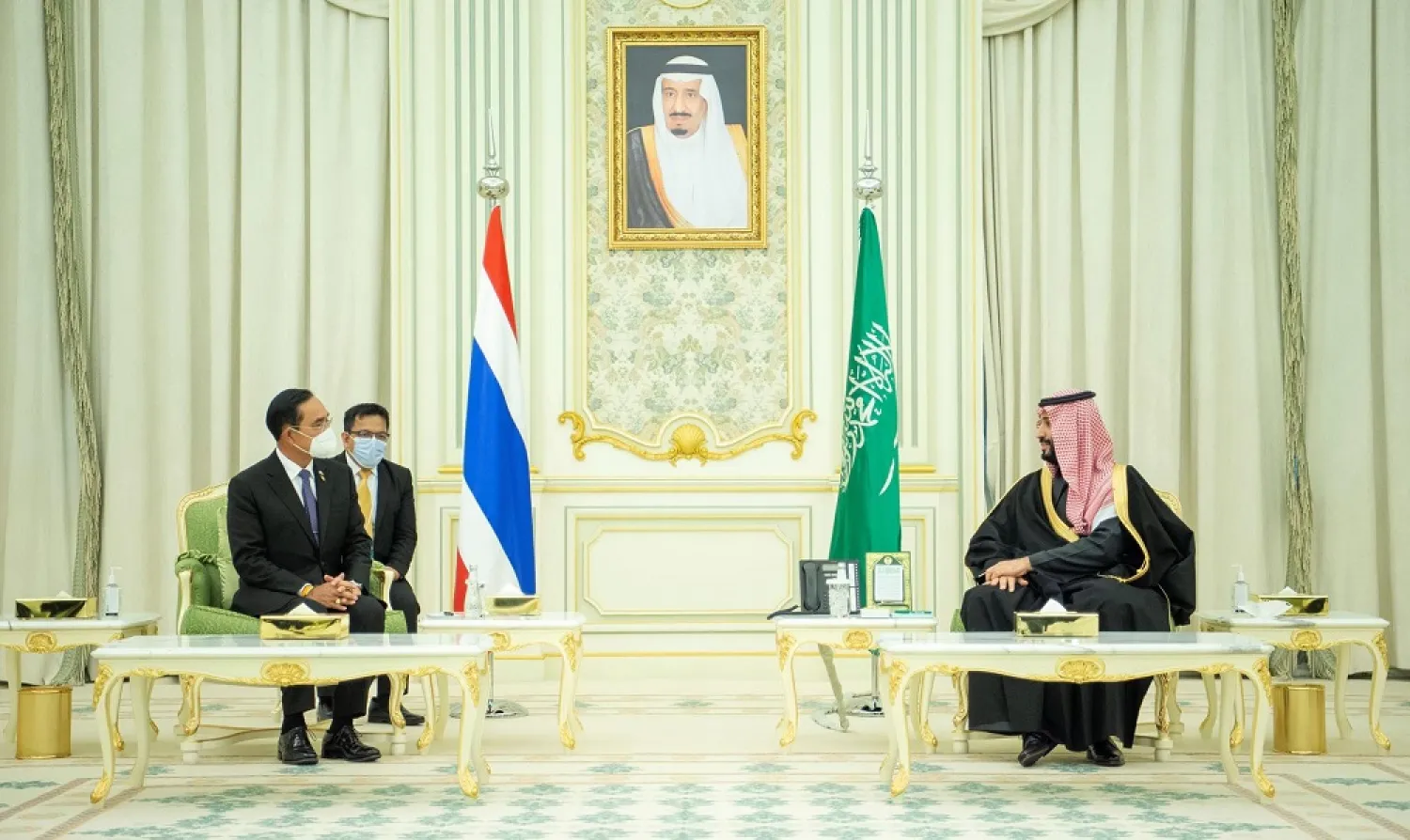 Crown Prince Mohammed holds talks with the prime minister of Thailand. (SPA)