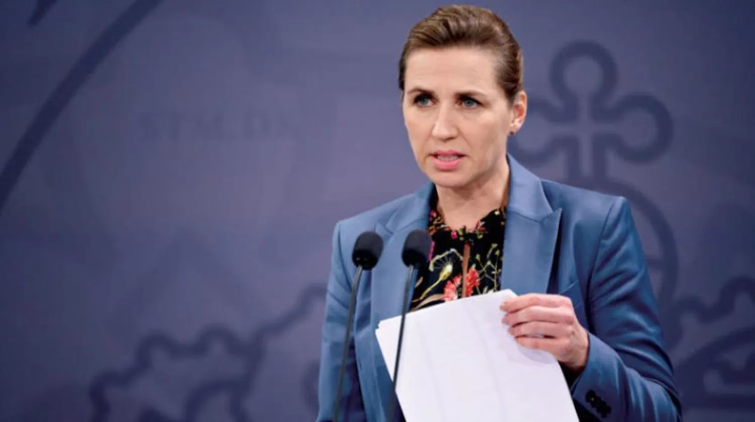 Danimarka Başbakanı 1 Aralık 2021'de koronavirüs konulu basın toplantısı düzenlerken (EPA)