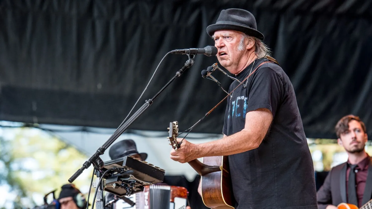 Neil Young performs at the 30th Annual Bridge School Benefit Concert at the Shoreline Amphitheater on Sunday, Oct. 23, 2016, in Mountain View, Calif. (Photo by Amy Harris/Invision/AP)