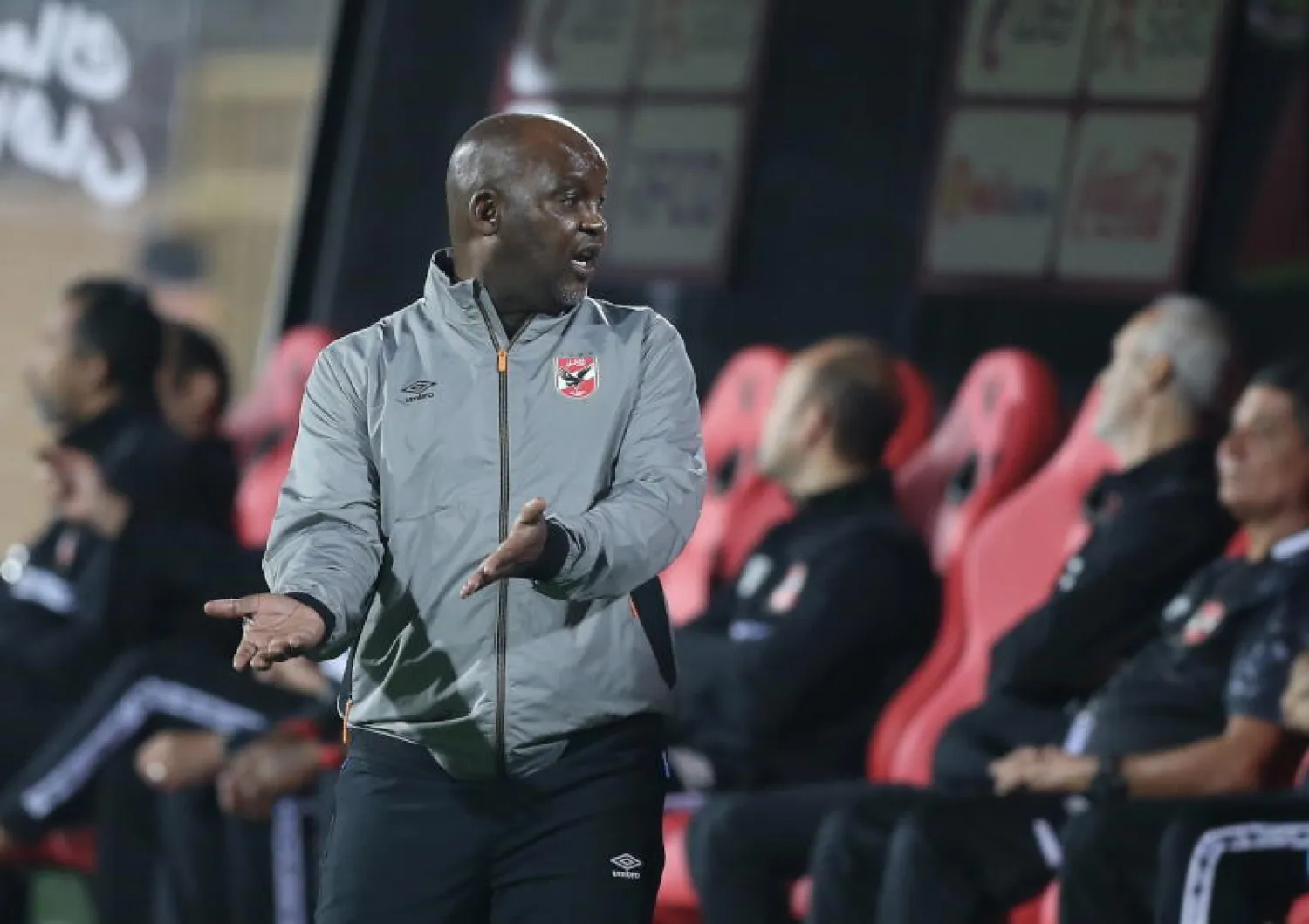 بيتسو موسيماني مدرب الأهلي المصري (أرشيفية - إ.ب.أ)