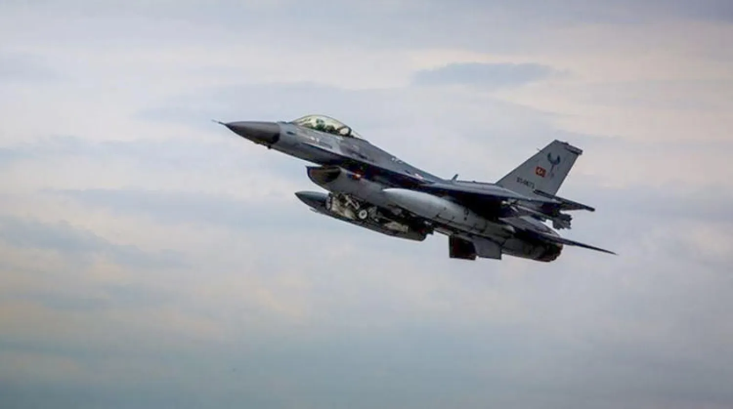 مقاتلات تركية تشن غارات شمال العراق (الأناضول)