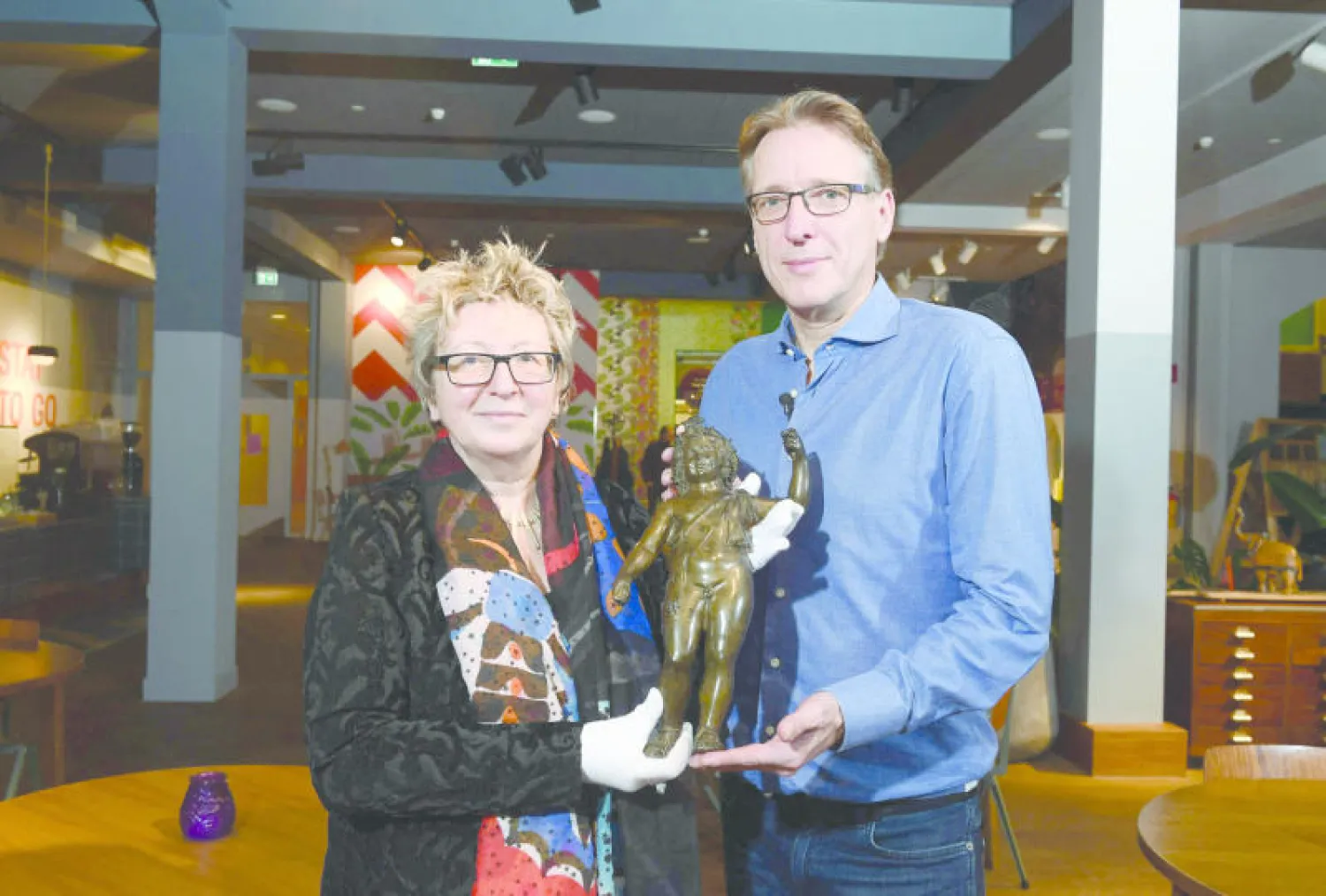 «إنديانا جونز الفن» يعيد تمثالاً رومانياً مسروقاً إلى فرنسا