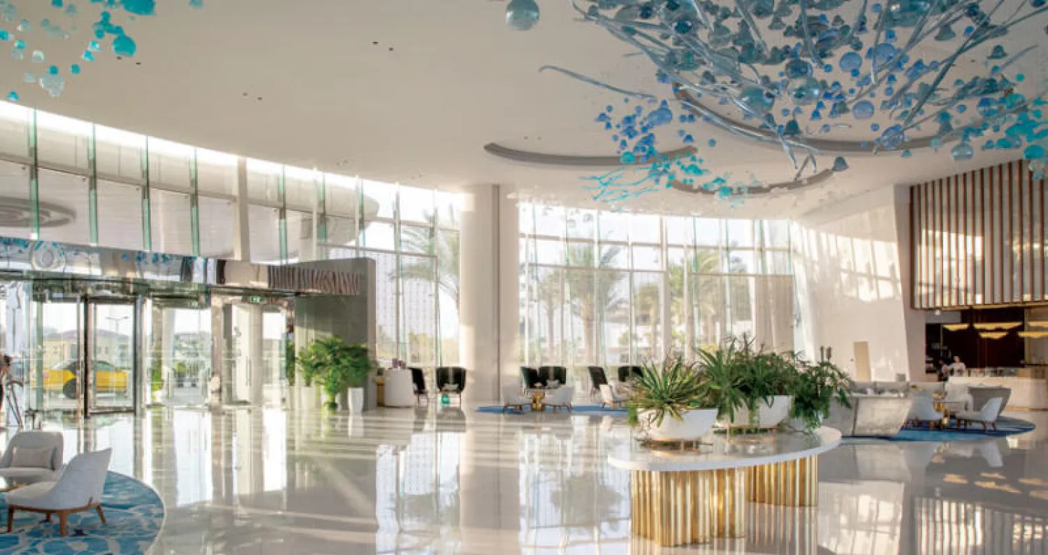 جميرا منتجع جزيرة السعديات ـ أبوظبي الوجهة الرائدة للضيافة المستدامة في العاصمة الإماراتية