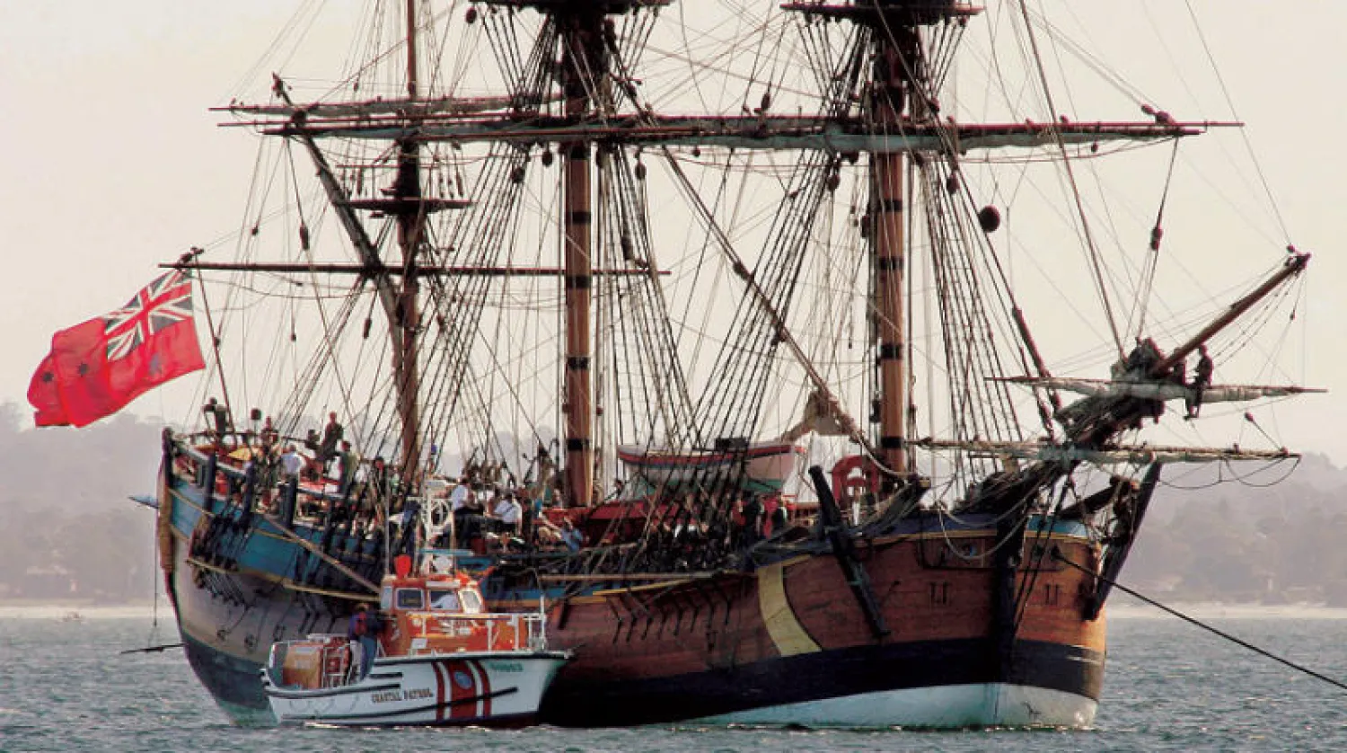 نسخة طبق الأصل من سفينة إنديفور في سيدني (أ.ب)