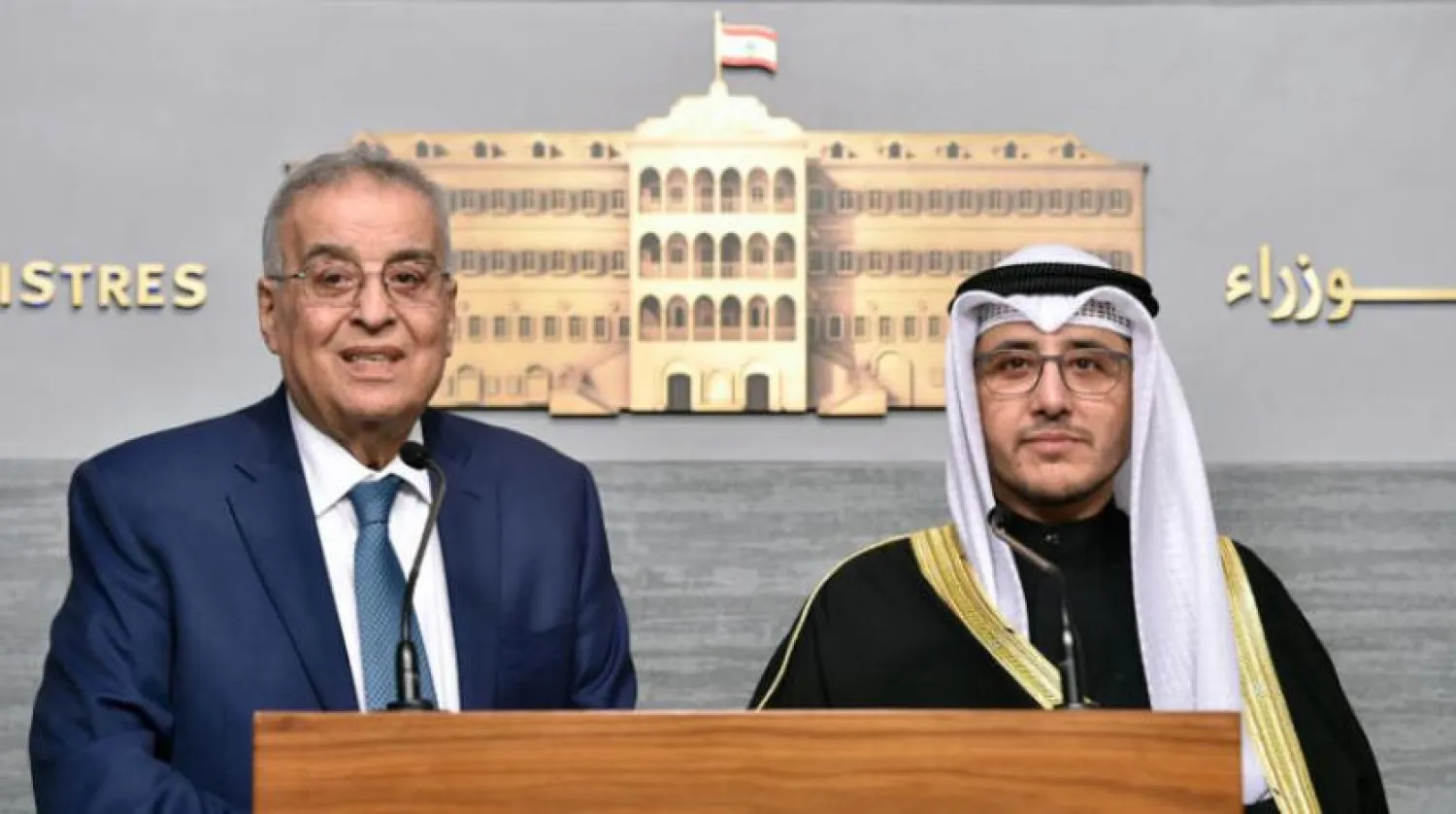 Lebanon’s Foreign Minister Abdallah Bou Habib and his Kuwaiti counterpart Sheikh Ahmad Nasser al-Mohammad al-Sabah (EPA)