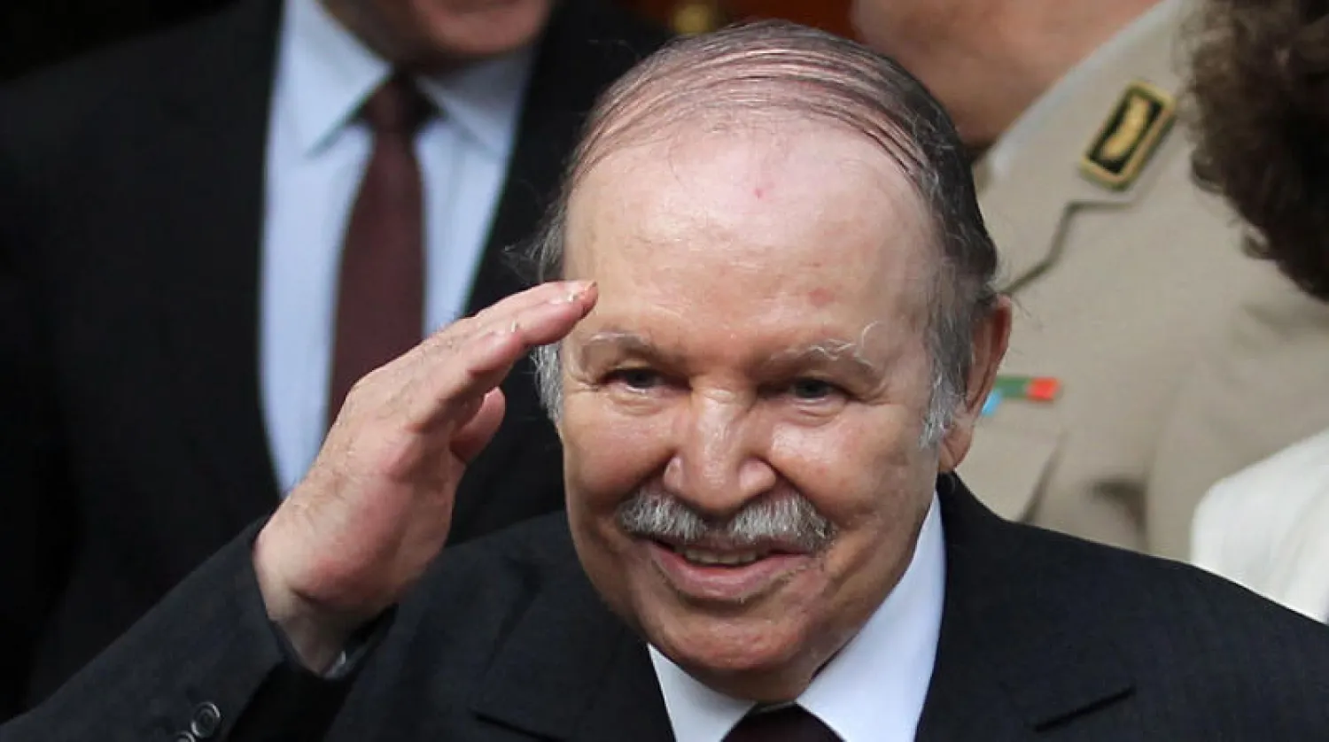 الوزراء المتهمون بالفساد أكدوا أنهم كانوا ينفذون فقط تعليمات الرئيس بوتفليقة (إ.ب.أ)