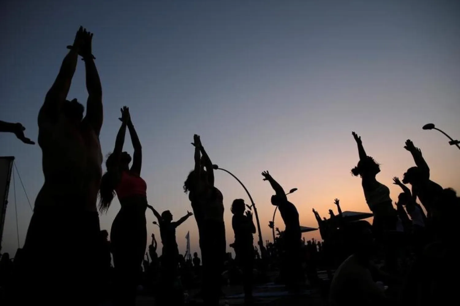 Kuveytli yetkililer, bir milletvekilinin sosyal medyada başlattığı kampanyanın ardından tartışnmalara yol aan yoga dersini askıya aldı. (Reuters)