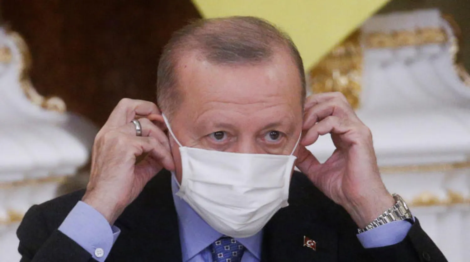 الرئيس التركي لدى زيارته كييف الخميس الماضي (رويترز)