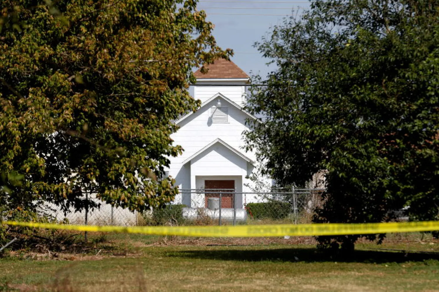 كنيسة في ساذرلاند سبرينغز في تكساس موقع إطلاق النار (رويترز)