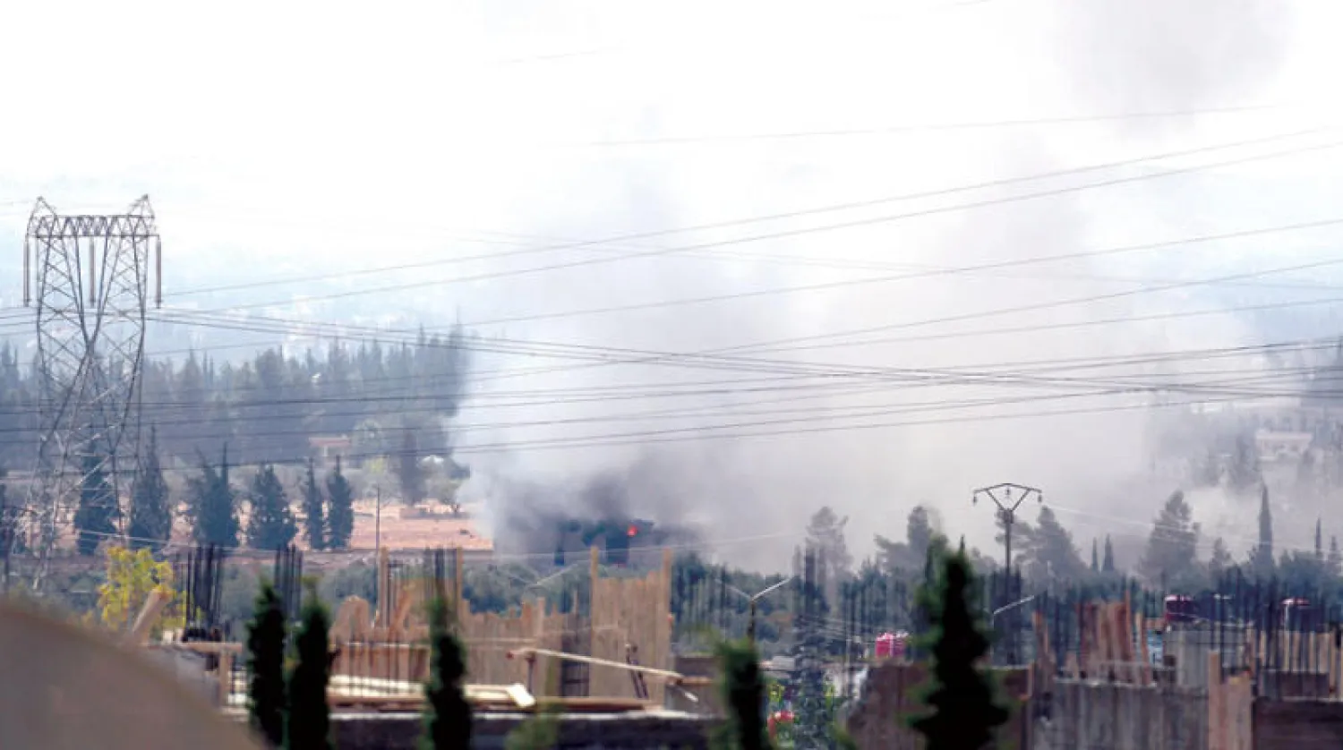 دخان يتصاعد من ريف دمشق بعد قصفٍ صاروخي إسرائيلي نهاية أكتوبر الماضي (أ.ب)