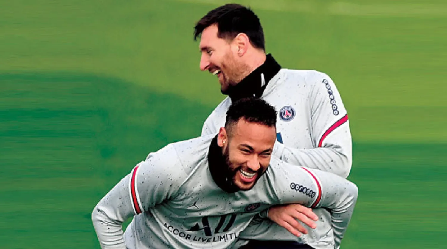 ميسي ونيمار في تدريبات سان جيرمان (أ.ف.ب)