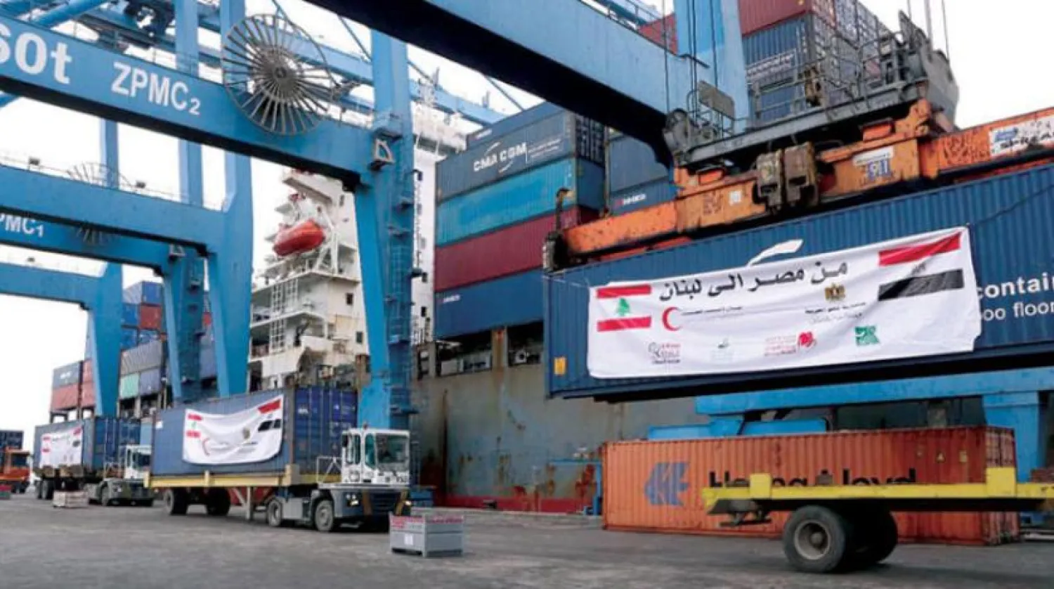 Aid delivered from Egypt to Lebanon. (Asharq Al-Awsat)