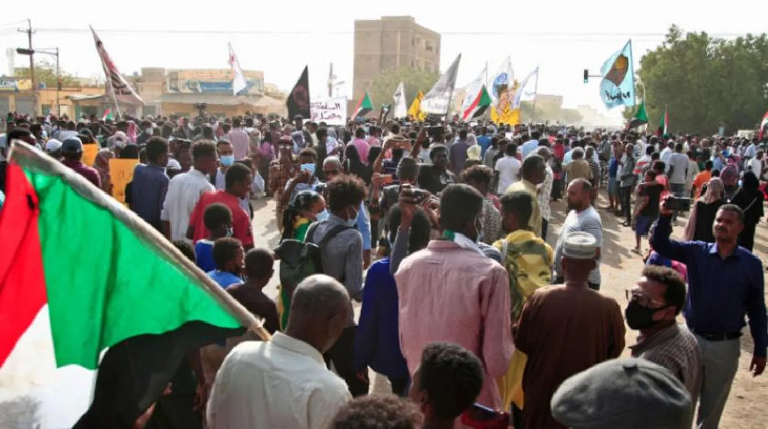 Protesters call for civil ruling in Sudan (AFP)