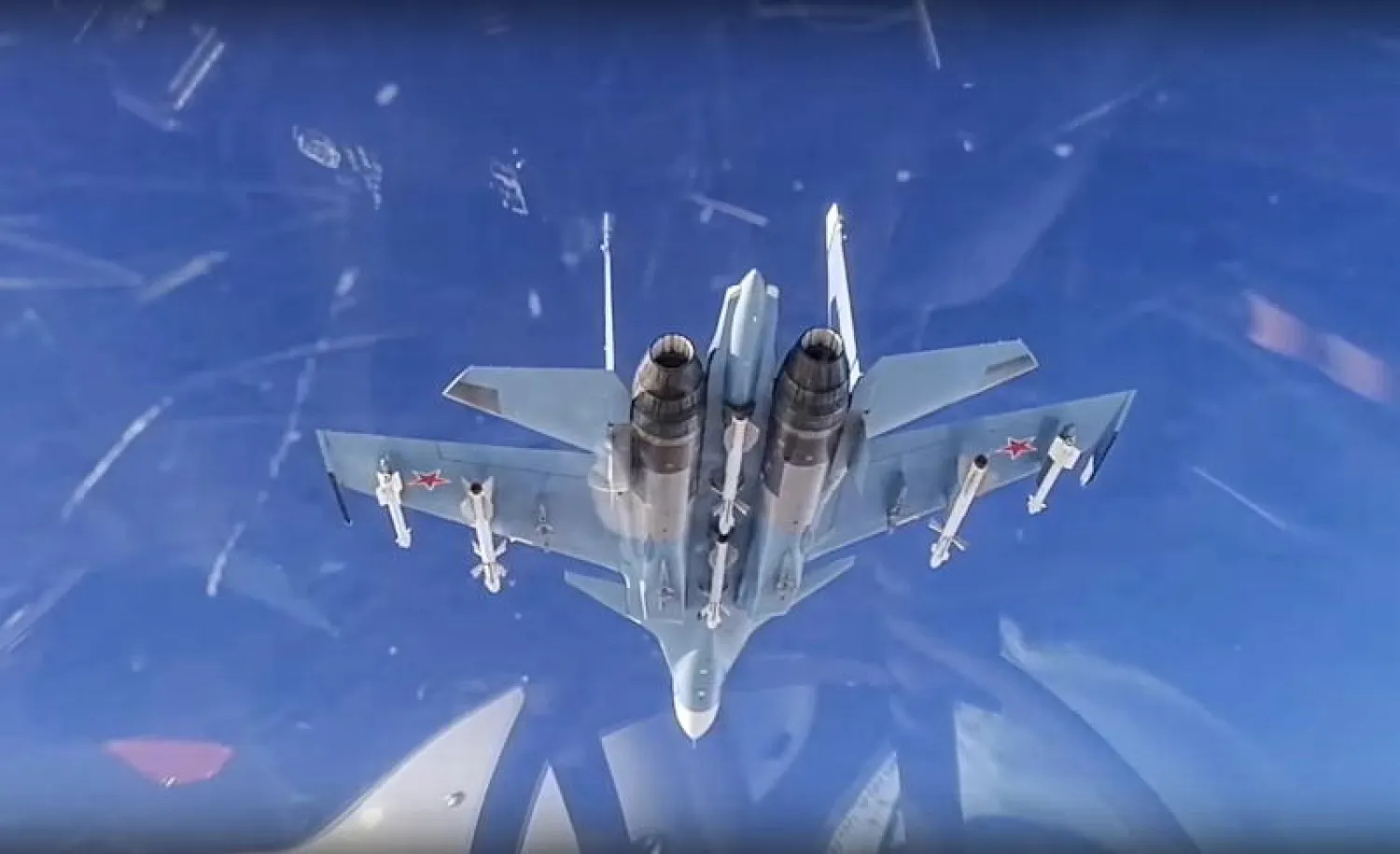 مقاتلة «سوخوي 30» خلال مناورات أجرتها روسيا مؤخرا (إ.ب.أ)