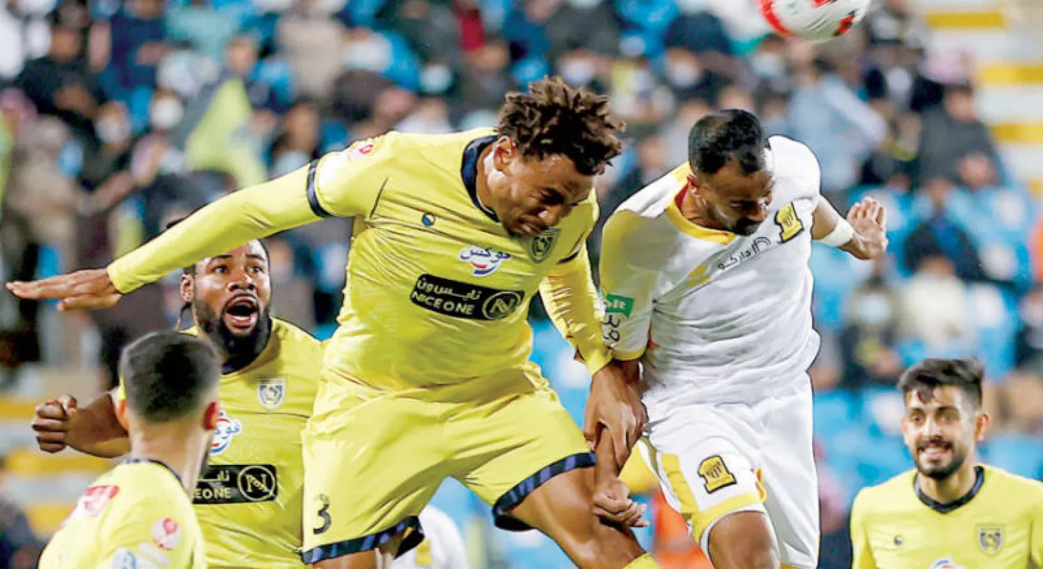 من المواجهة التي جمعت التعاون والاتحاد (تصوير: بشير صالح)