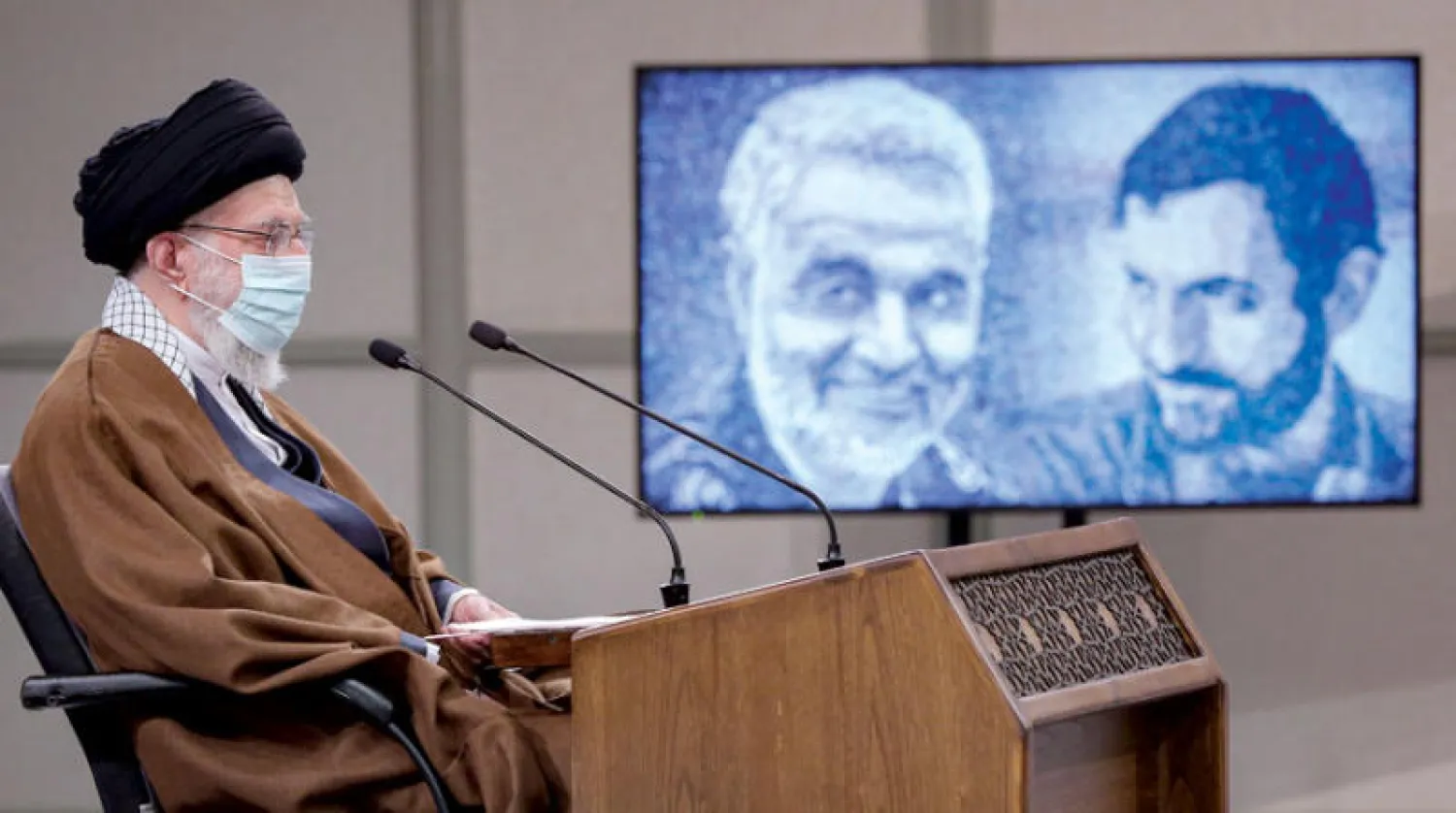 صورة نشرها موقع المرشد الإيراني علي خامئني أثناء إلقائه كلمة ملتفزة أمس