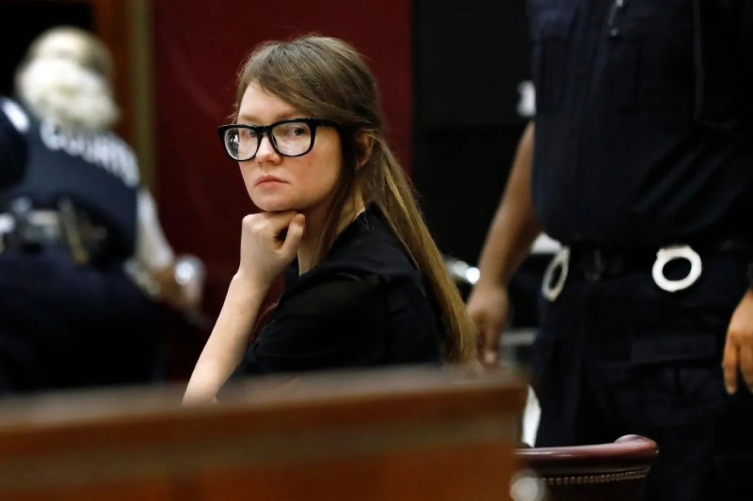 Anna Sorokin, Netflix dizisini izlemek istediğini ancak hapishanede bunun mümkün olmadığını söylemişti (AP)