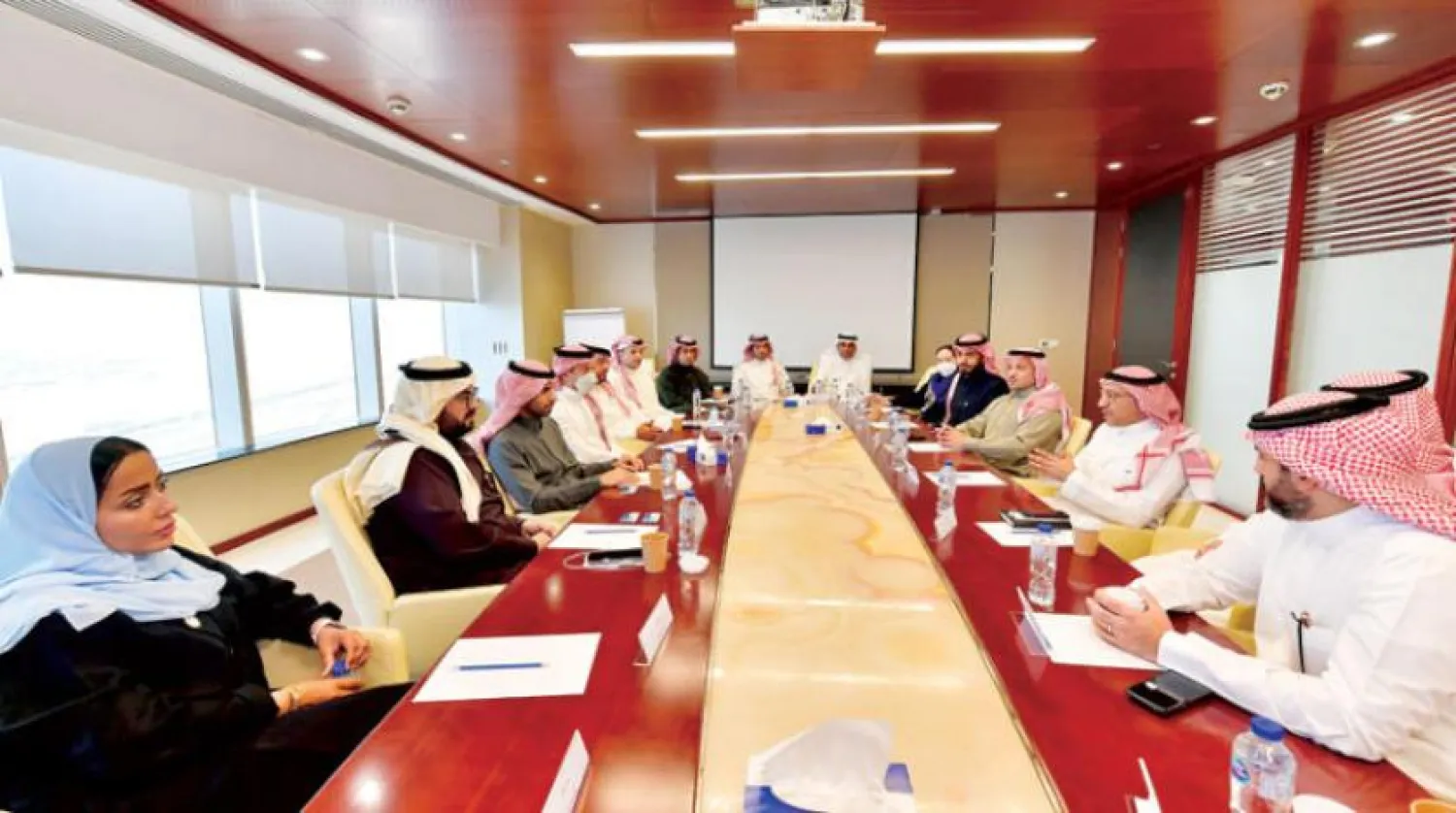 The Saudi Tourism Development Fund met with businessmen in the tourism, culture and entertainment committees of the Chamber of Commerce and Industry in Riyadh. (Photo: Asharq Al-Awsat)
