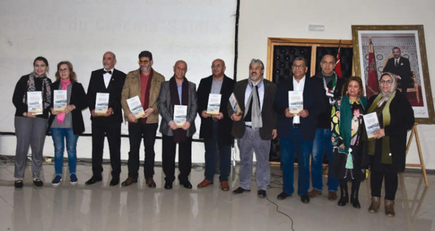 متوجون في مهرجان السعيدية السينمائي في صورة تذكارية (الشرق الأوسط)