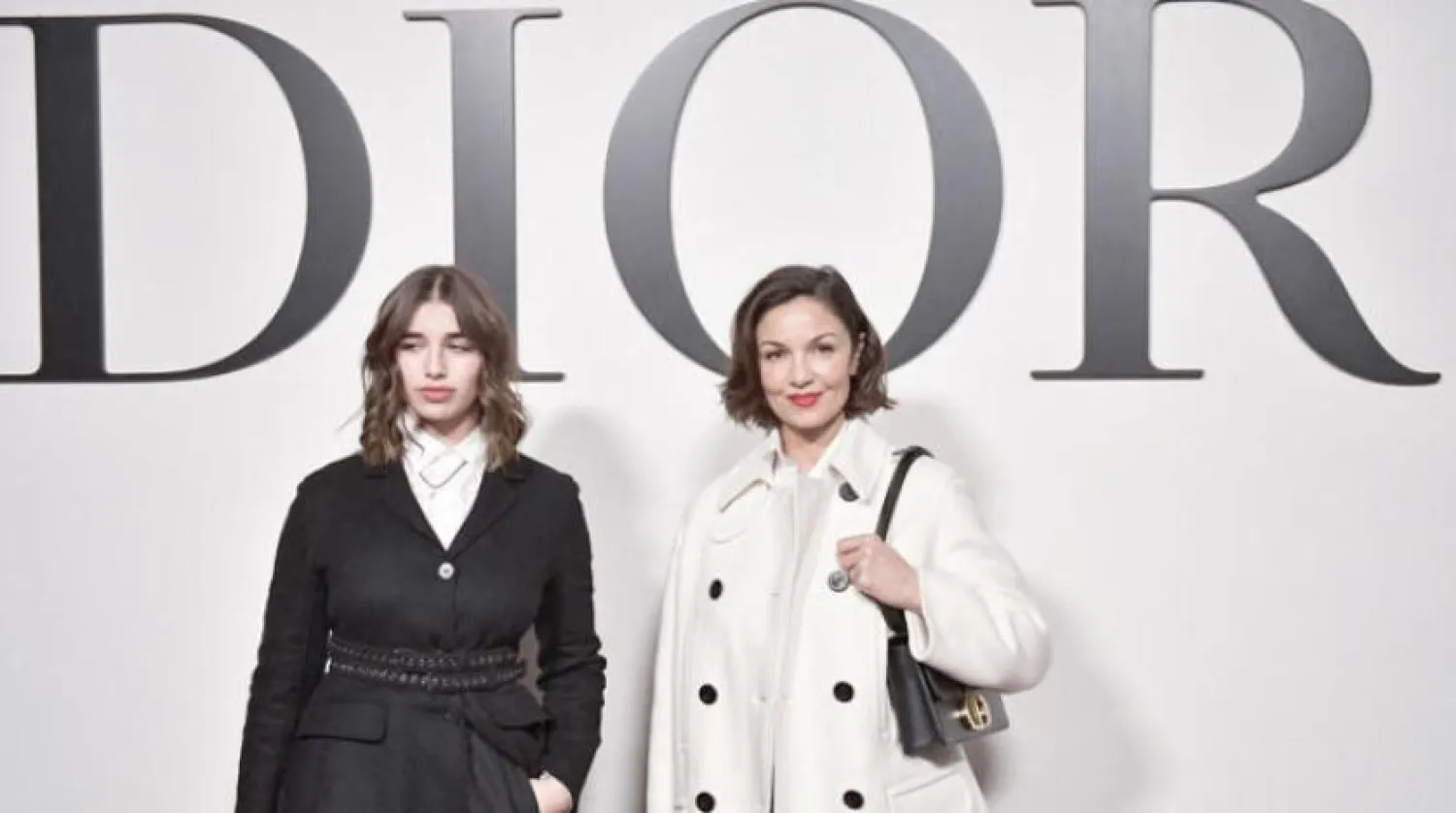 Fransız aktris Nadia Fares (sağ) ve kızı Shana Chasman (AFP)