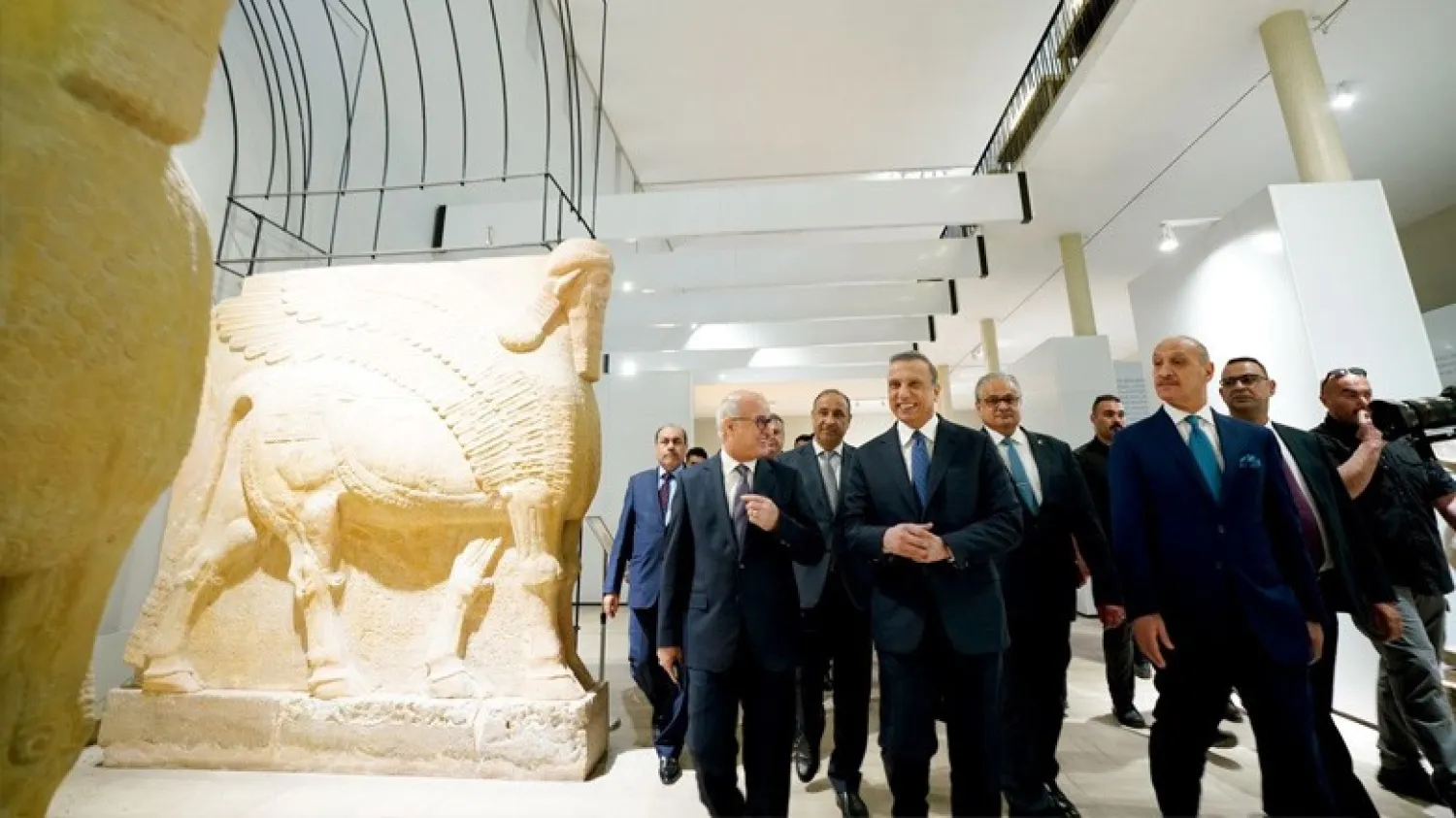 Iraqi Prime Minister Mustafa al-Kadhimi (center) is briefed about the newly renovated National Museum, March 6, 2022. (Media Office of Iraqi Prime Minister)

