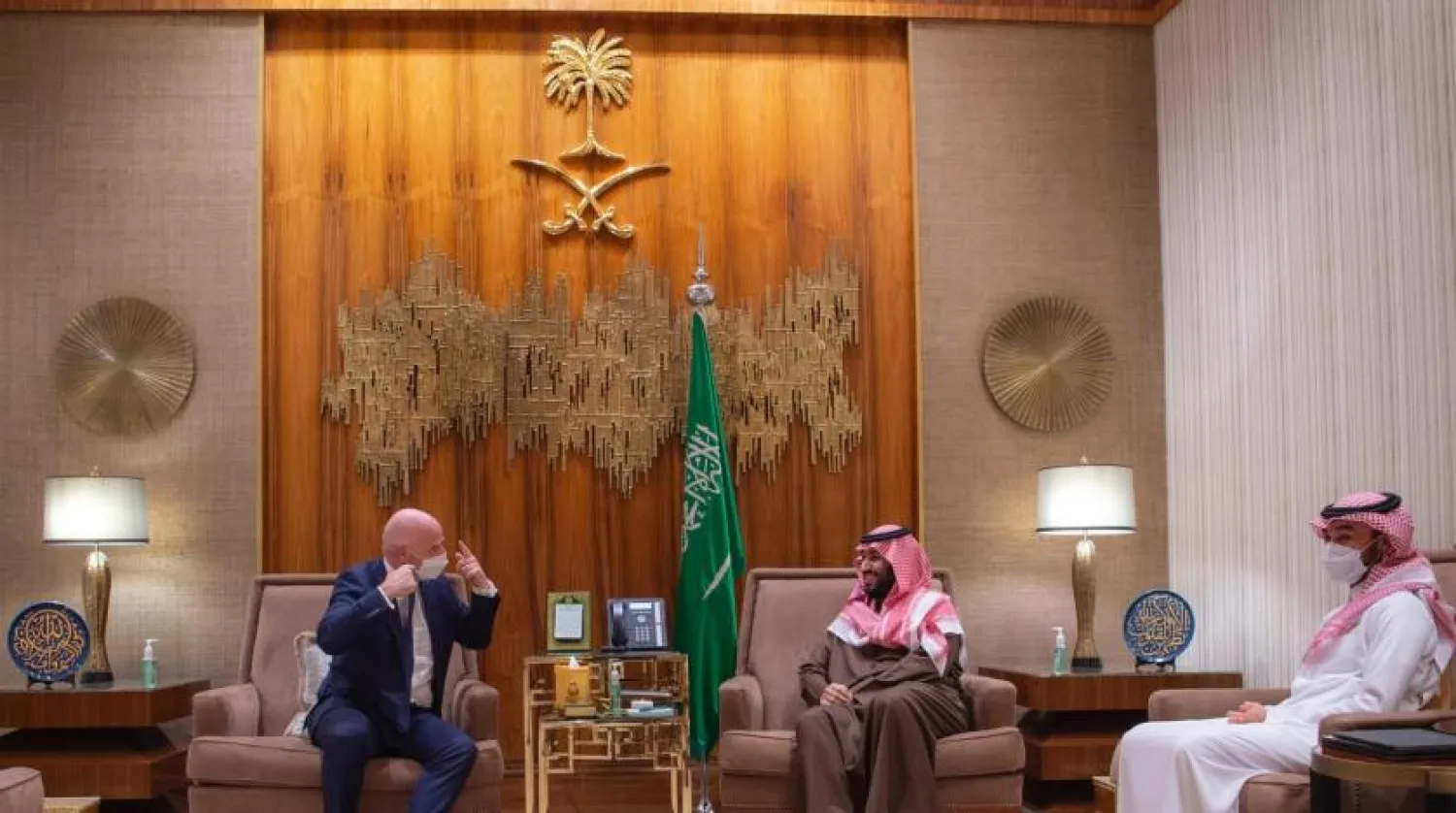 Crown Prince Mohammed bin Salman receives Infantino in Riyadh. (SPA)