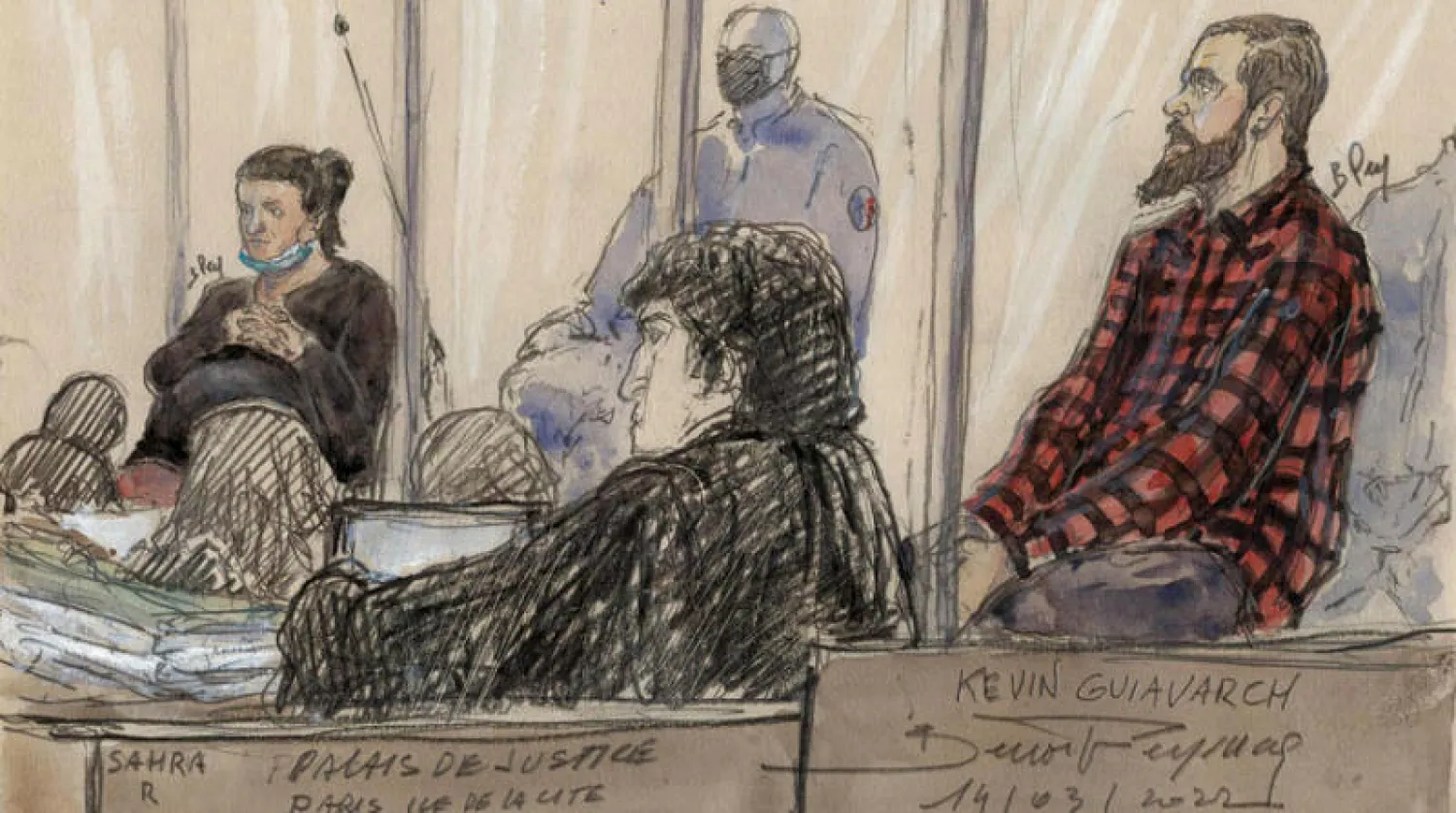 رسم للمتشدد الفرنسي كيفن غيافارش (إلى اليمين) مع زوجاته الأربع أثناء محاكمته في محكمة باريس الجنائية أمس بتهمة الانخراط في تنظيم «داعش»... (أ.ف.ب)