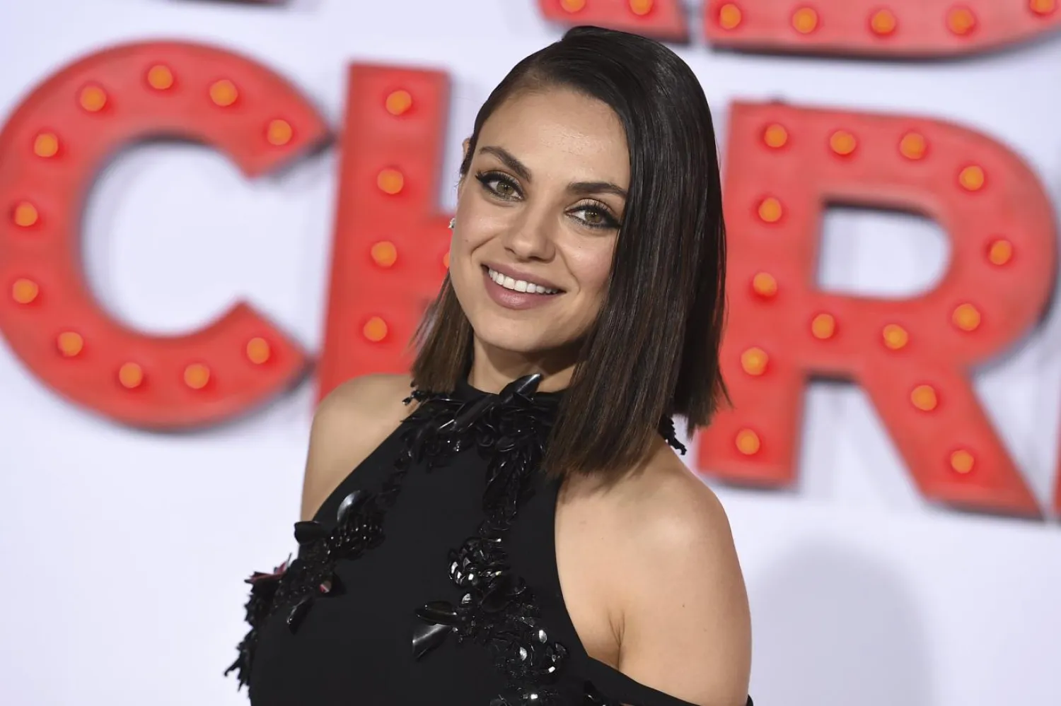 Mila Kunis, Ukrayna'nın Rusya'nın istilasına verdiği karşılığa "hayran kaldığını" söylemişti (AP)

