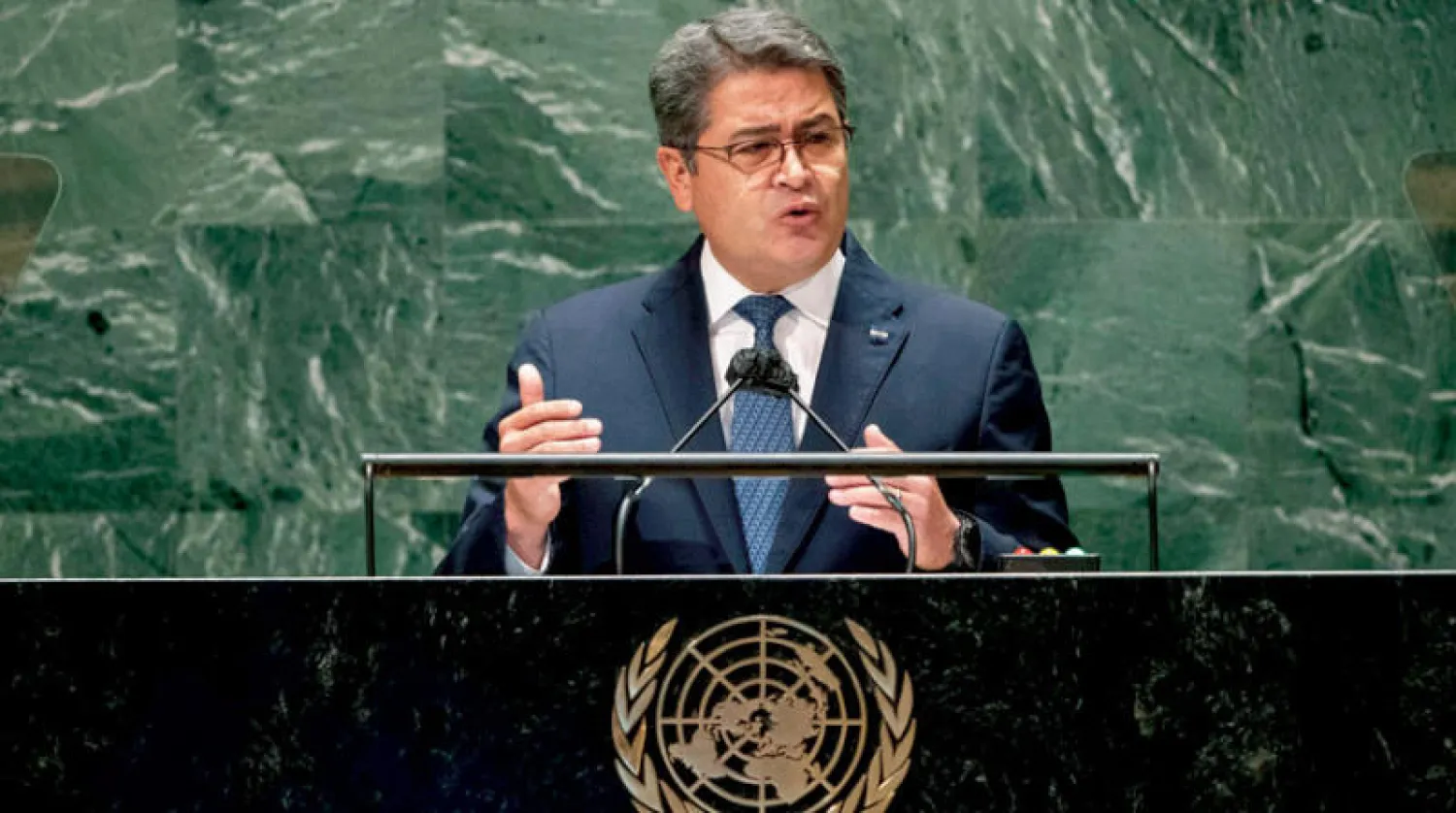 صورة التُقطت في 22 سبتمبر 2021 لرئيس هندوراس السابق خوان أورلاندو هيرنانديز يلقي كلمة أمام الدورة 76 للجمعية العامة للأمم المتحدة بنيويورك (أ.ف.ب)