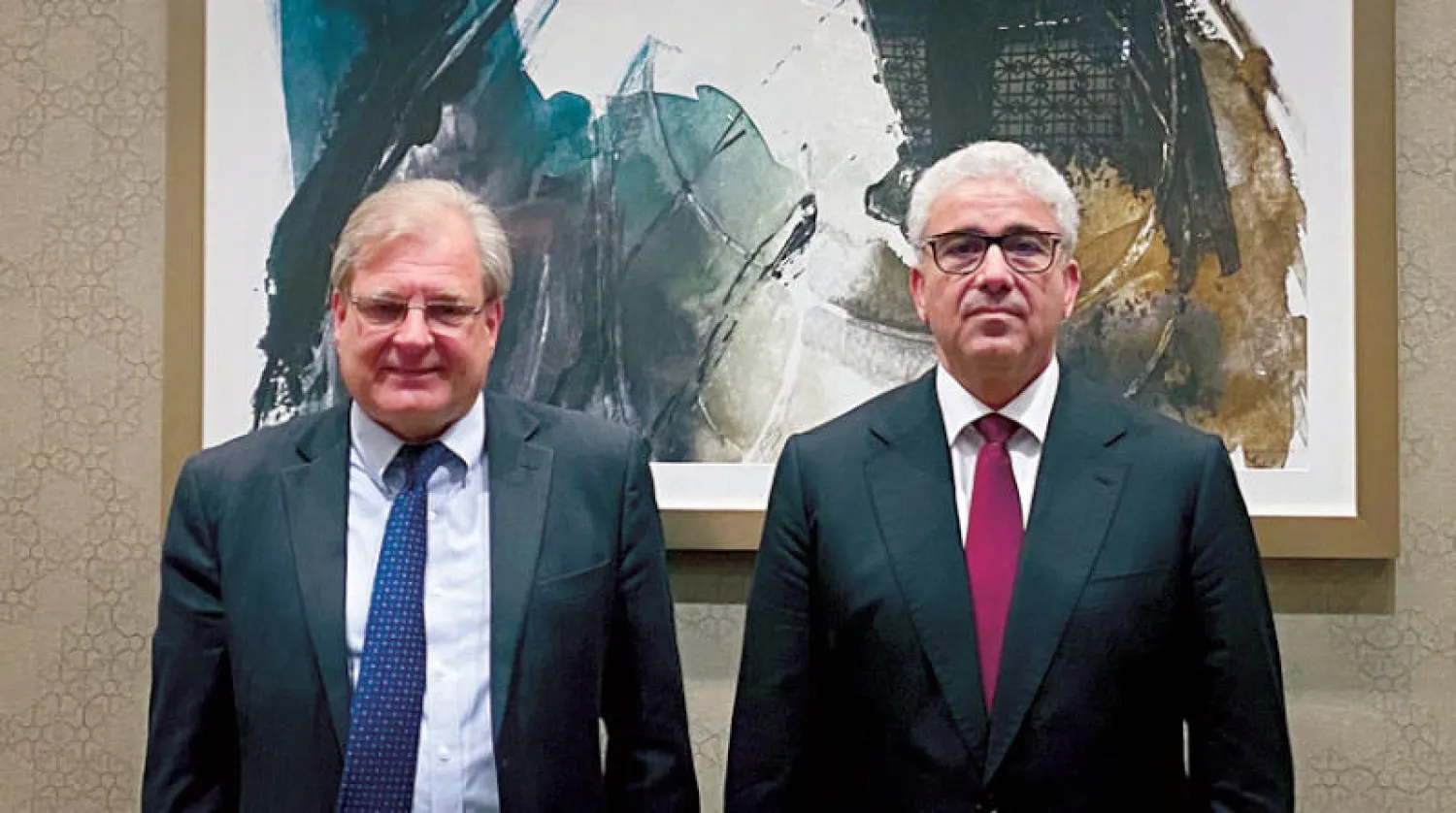 فتحي باشاغا مع السفير والمبعوث الأميركي ريتشارد نورلاند (السفارة الأميركية)